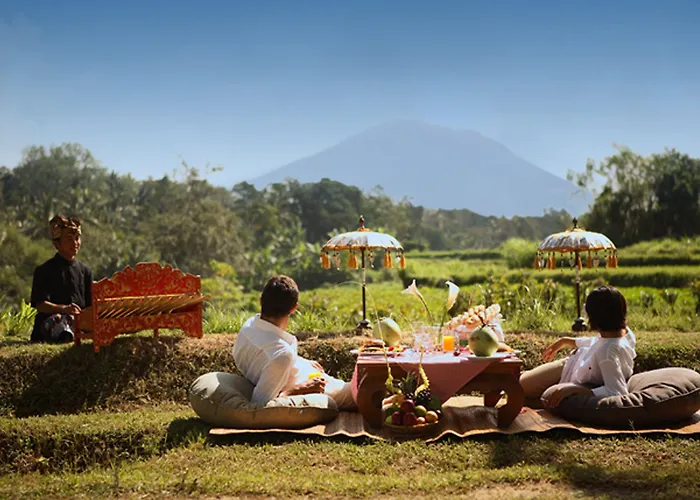 Villa Furama & Ubud *